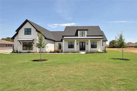 201 Dally CT Dripping Springs, TX 78620