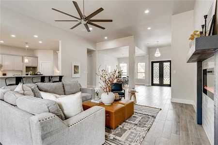 13103 Easley DR Manchaca, TX 78652