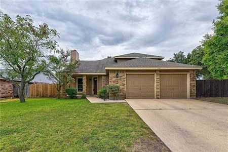 2601 N Walker Dr Leander, TX 78641