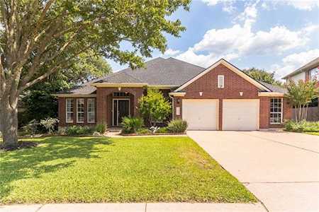 1612 Menteer Dr Cedar Park, TX 78613