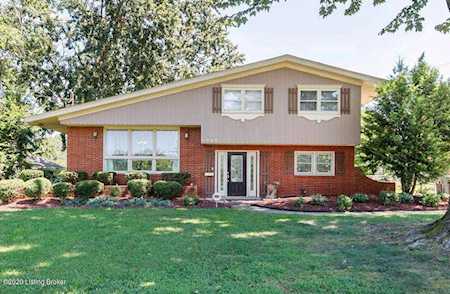 8009 White Cedar Dr Louisville, KY 40219
