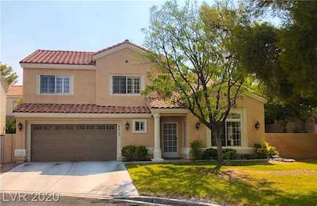 8813 Silver Mountain Ct Las Vegas, NV 89134
