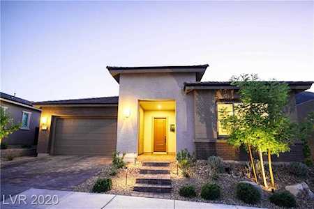3011 Full Lotus Dr Las Vegas, NV 89138