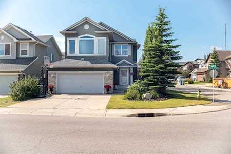 209 Cougar Ridge Dr SW Calgary, AB T3H 5L2