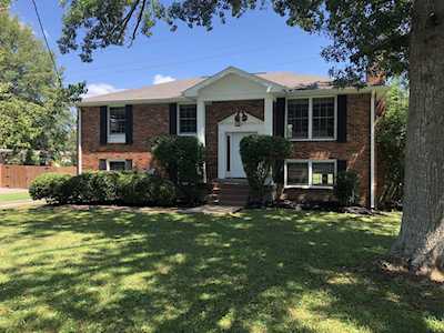 736 Harpeth Pkwy W Nashville, TN 37221