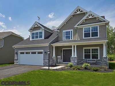 1728 Woodledge Drive State College, PA 16803