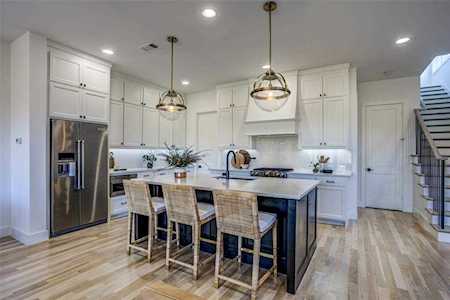4619 Cowan Avenue Dallas, TX 75209