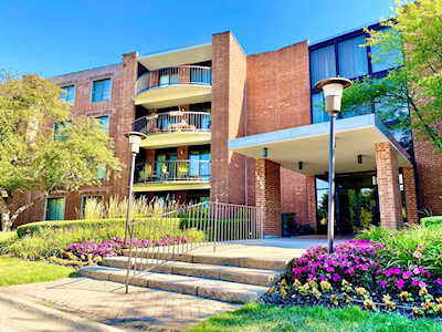 1415 E Central Rd #110B Arlington Heights, IL 60005