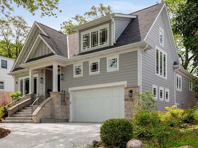 119 W Hillside Ave Barrington, IL 60010
