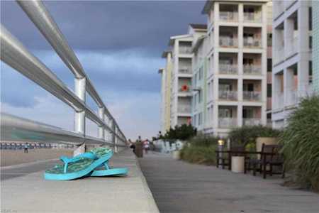 3738 Sandpiper Rd #211B Virginia Beach, VA 23456