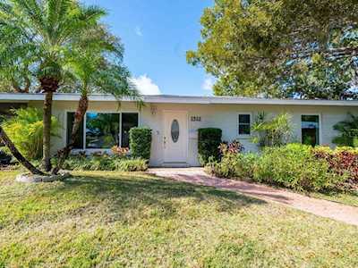 1312 Moonmist Dr #S-4 Siesta Key, FL 34242