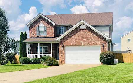 123 Crown Ct Mt Washington, KY 40047