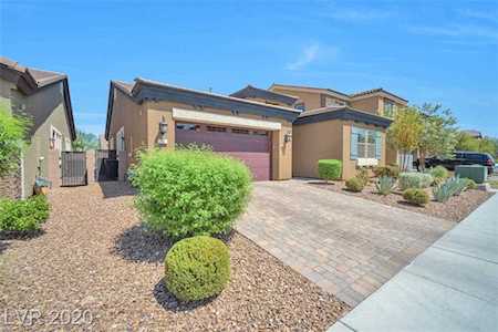 70 Hawking Ridge Way Las Vegas, NV 89183
