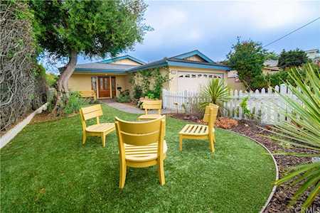 220 W Acacia Avenue El Segundo, CA 90245