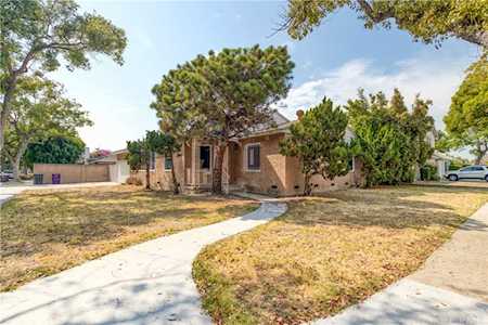 3653 N Bellflower Boulevard Long Beach, CA 90808