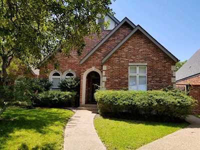 1412 Belle Place Fort Worth, TX 76107