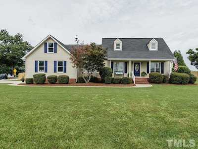 16 Stockton Drive Angier, NC 27501