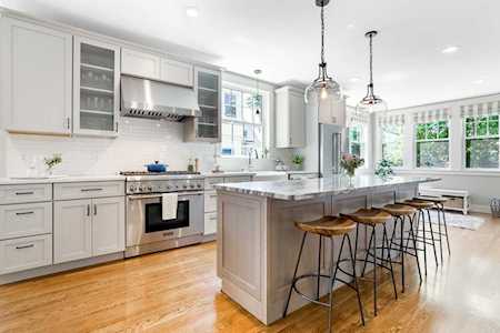 20 Freeman St #1 Arlington, MA 02474