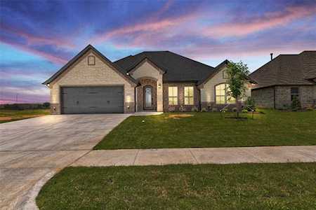 2055 Spieth Street Granbury, TX 76048