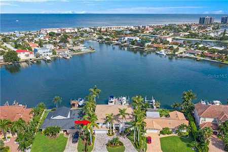 2230 Donato Dr Belleair Beach, FL 33786