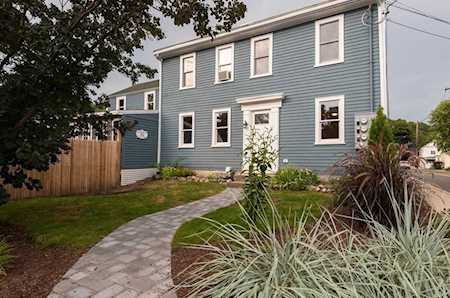 9 County St #1 Ipswich, MA 01938