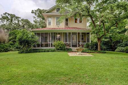 6608 Red Cedar Road Wilmington, NC 28411