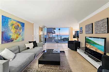 520 Cliff Drive #204 Laguna Beach, CA 92651
