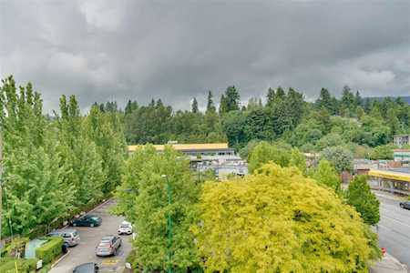 1201 W 16th Street #401 North Vancouver, BC V7P 1R5