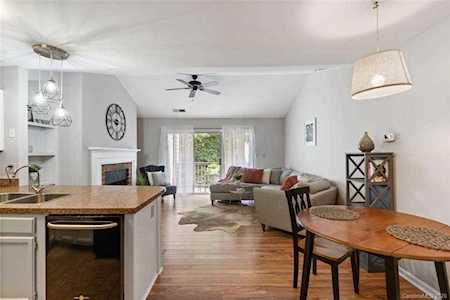 3308 Selwyn Farms Ln Charlotte, NC 28209
