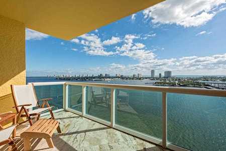 2640 Lake Shore Drive #1510 Riviera Beach, FL 33404
