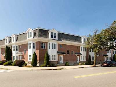 909 Washington St #6 Norwood, MA 02062