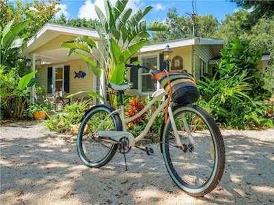 155 Glenwood Ave Osprey, FL 34229