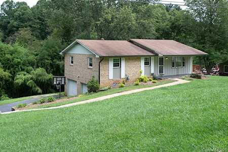 4 Parkwood Dr Arden, NC 28704