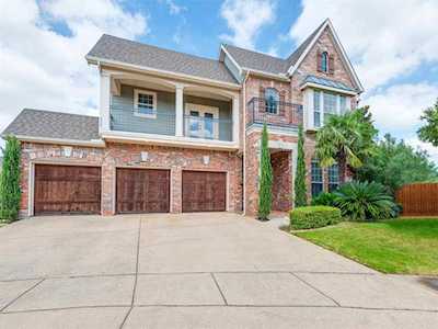 2213 Bear Lake Drive Euless, TX 76039