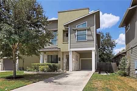 6736 Blarwood Dr Austin, TX 78745