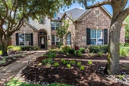 3417 Dillon Court Hurst, TX 76054