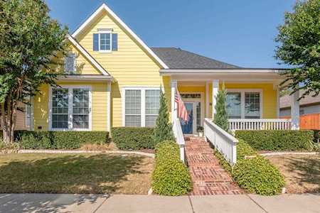 6217 Winter Park Drive North Richland Hills, TX 76180