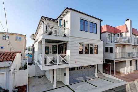 443 23rd Place Manhattan Beach, CA 90266