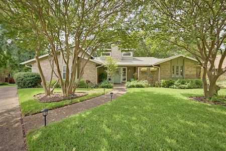 3028 Cresthaven Court Grapevine, TX 76051