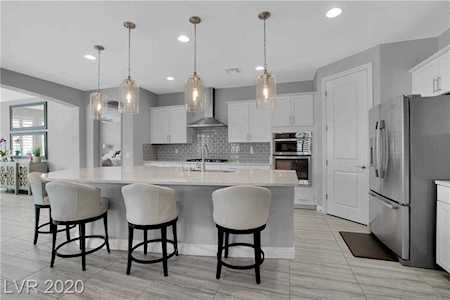 9963 Peaceful Peaks Ave Las Vegas, NV 89116