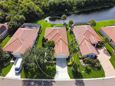 701 Misty Pond Ct Bradenton, FL 34212