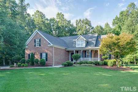 135 Falling Leaf Drive Youngsville, NC 27596