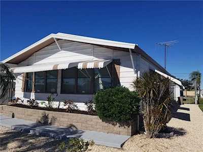 115 50th Avenue PLAZA W Bradenton, FL 34207