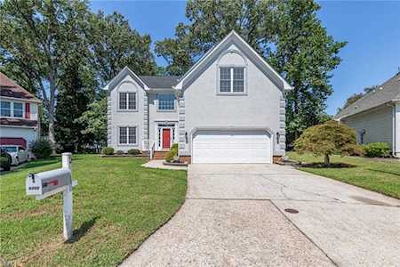 6408 N Sandgate Dr Suffolk, VA 23435