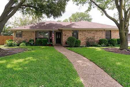 841 Leslie Lane Coppell, TX 75019