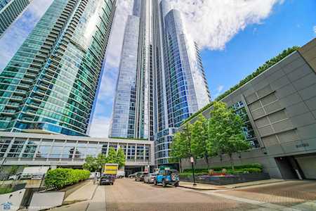1211 S Prairie Ave #803 Chicago, IL 60605