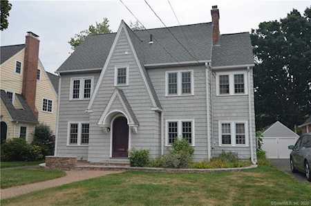 22 Griswold Drive West Hartford, CT 06119