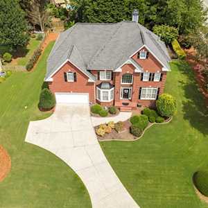 6935 Buckingham Circle Cumming, GA 30040
