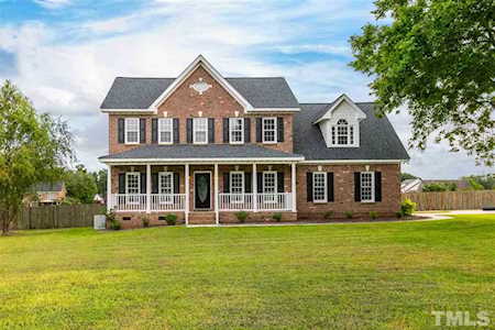 2204 Pointers Glen Way Wendell, NC 27591