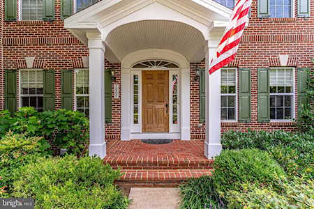 3809 Colonial Ave Alexandria, VA 22309